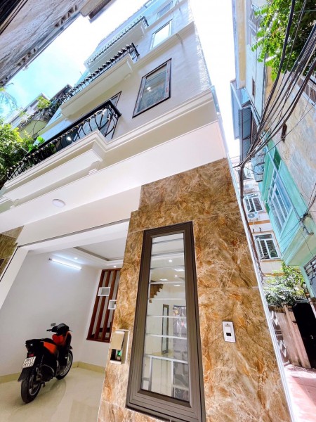 Dt 72m2, 3 tầng 4 pn, có siêu phẩm nhà đẹp Hà Đông ở ngay, phân lô vỉa hè ô tô tránh