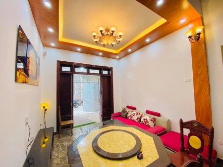 Bán nhà siêu phẩm quý tộc Phùng Hưng, kinh doanh ô tô tránh, dt 52m2, giá 5.5 tỷ