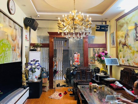 Bán nhà Kim Ngưu – Hồ Đình, Hai Bà Trưng, dt 42m2 x 4T, MT 4.2m, nở hậu, gần ô tô, giá 4.8 tỷ