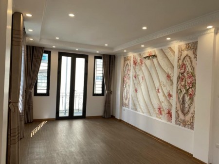 Bán gấp nhà Mặt phố 57m 5T lô góc tại Đại Mỗ kinh doanh giá chỉ 7 tỷ. 0975626023
