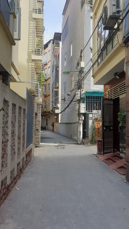 Xuống tiền là có lãi 60m2 trung tâm Hai Bà Trưng chỉ 2.5 tỷ, liên hệ 0977194820