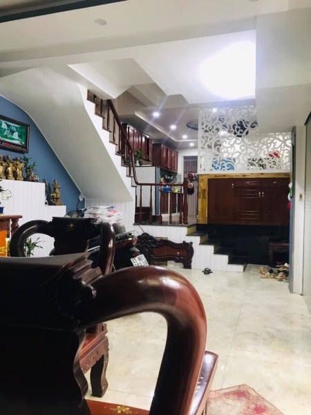 Nhà Liên Tỉnh 5 ngay sát Cầu Nhị Thiên Đường Quận 8 diện tích 81m2.