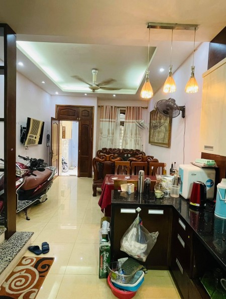 Bán nhà đường Trần Cung, Bắc Từ Liêm, Hà Nội diện tích 46m2, giá 3.6 tỷ