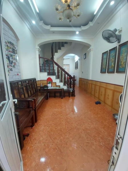 Bán Nhà Đại Từ 40m2, Ngõ Đẹp Gần Ô tô, Gần Phố, Nhà Ở Ngay 2 Thoáng Giá Nhỉnh 3 Tỷ