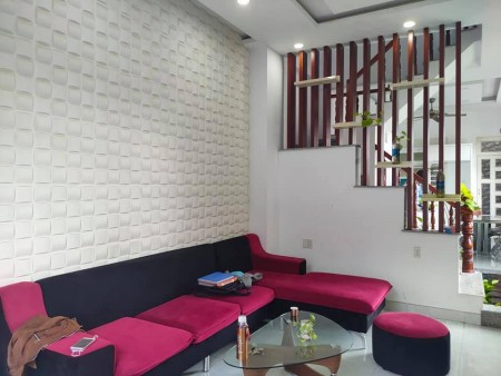 Bán nhà hẻm xe hơi ngủ trong nhà 71m2, 4 tầng đúc, giá 5.6 tỷ Thạnh Xuân, Quận 12
