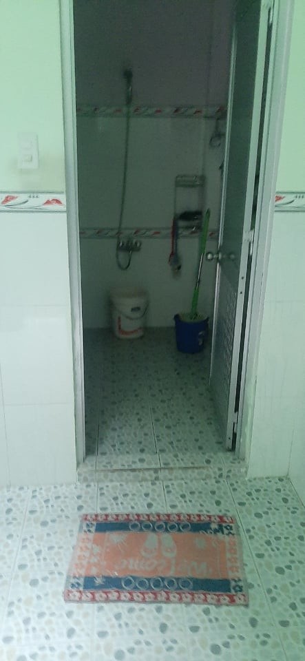 Chính chủ kẹt tiền cần ra nhanh ngôi nhà cấp 3, diện tích. 100m2, giá 2.8 tỷ