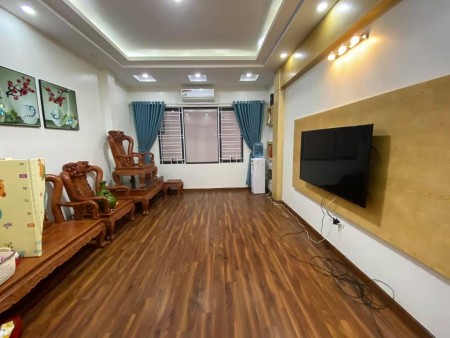 BÁN NHÀ HÀ TRÌ 32m2 GIÁ 2.2 TỶ - GẦN MẶT PHỐ - KHU VỰC DÂN TRÍ CAO