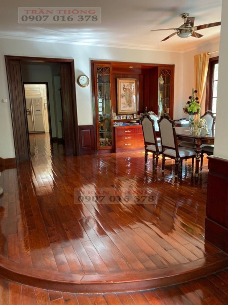 Biệt thự quận 3 đường Lê Ngô Cát Phường 7, sân vườn Tân Cổ điển đậm chất Phương Tây LH 0907016378 Mr.Thông