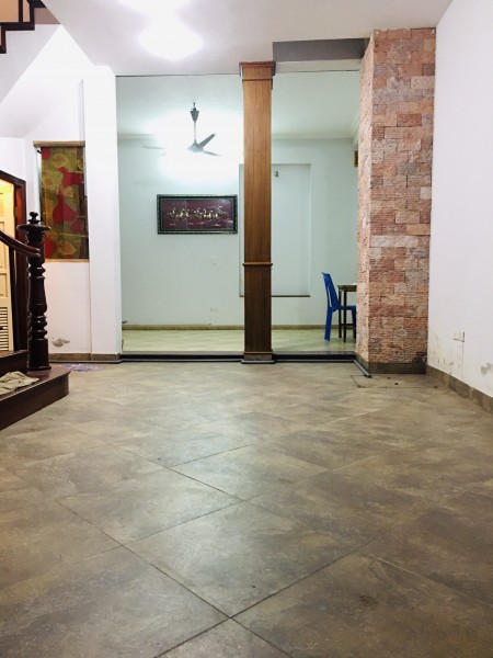 Bán nhà phân lô đối diện sân vận động mỹ đình 56m2, 5 tầng SĐCC