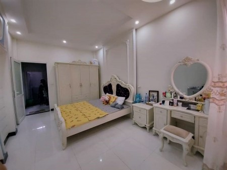 Lô góc mặt ngõ thông, ba gác đỗ kinh doanh nhỏ, Quan Nhân, Thanh Xuân, 40mx5T, chỉnh 3 tỷ