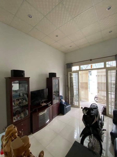 Khu Toàn Nhà Cao Tầng, Hẻm 1/ Huỳnh Văn Bánh, diện tích 35m2, giá 5.5 tỷ