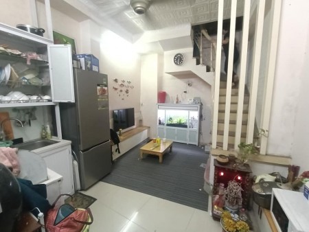 Bán nhà Khuất Duy Tiến, Thanh Xuân, ô tô, nhà đẹp, full nội thất, sổ đỏ, 18m2 x 5T, chỉ 1.96 tỷ. LH 0966456918