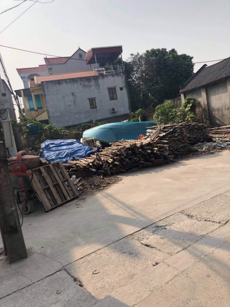 Bán Đất Thổ Cư Xóm Nhồi Dưới Đông Anh Cổ Loa, giá 30 triệu/m2, lh 0986209188