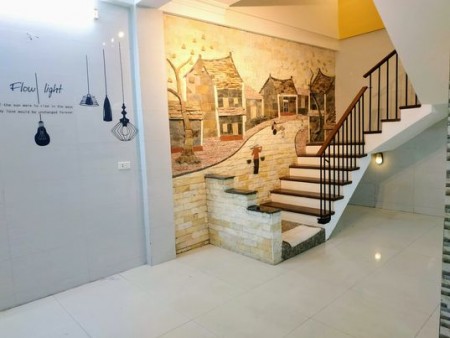 Nhà đẹp ở ngay, ô tô, gần phố, Nguyễn Ngọc Nại, dt 39m2,4 tầng, MT 4m, giá 4.15tỷ.