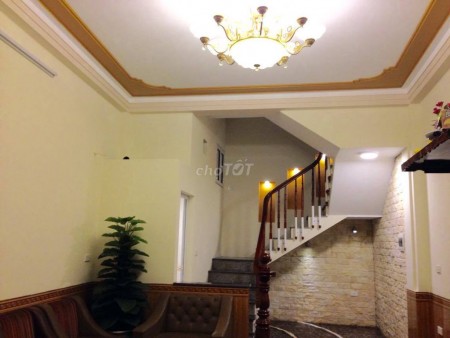 Cho thuê biệt thự mi ni Xuân La, full nội thất, Giá rẻ, siêu đẹp, ngõ ô tô rộng