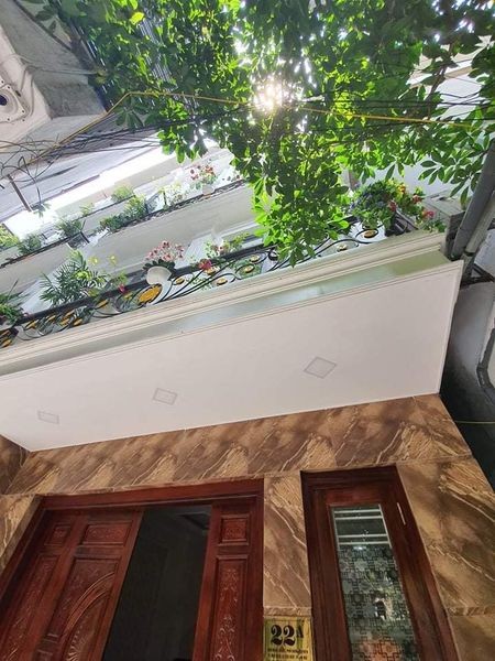Bán nhà Cầu Giấy, dt 5m2, mt 5m, hiếm đẹp, rẻ, giá 6.9 tỷ, lh 0961427470
