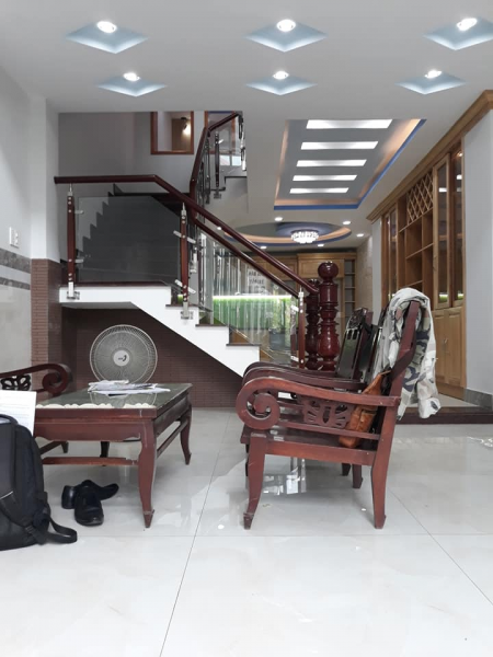 Bán Nhà Hẻm Xe Hơi CMT8, P15, Q10, 4 Tầng, Giá rẻ, 34m2 giá chỉ 5.5 tỷ 0982245779