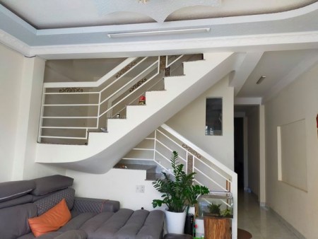 Bán nhà xây dụng sổ riêng hẽm Ngô Quyền Phường 6 Đà Lạt, giá 5.5 tỷ