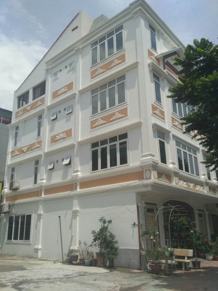 Bán nhà Thạch Bàn- Long Biên, ô tô 7 chỗ đỗ cửa, 35m2, 5 tầng, 5.3 m mặt tiền, 3.5 tỷ