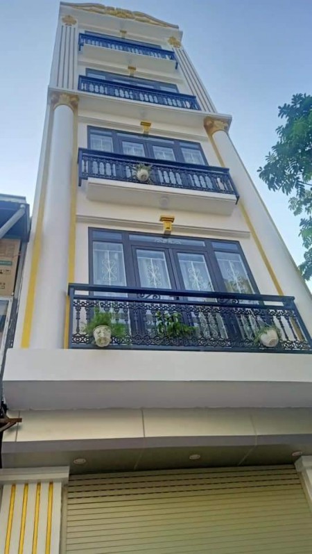 Bán nhà 45m x 5t Ôtô dừng cửa, 200m ra Đường Ngọc Hồi, Vĩnh Quỳnh-Thanh Trì LH 0969864302.
