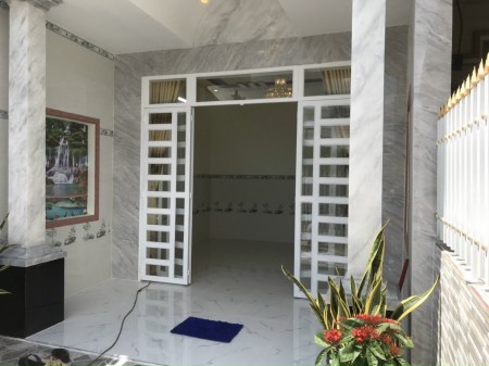 Về Tây Nguyên sinh sống cần bán căn nhà 1 trệt 1 lửng đối diện khu công nghiệp Nhật-Hàn.