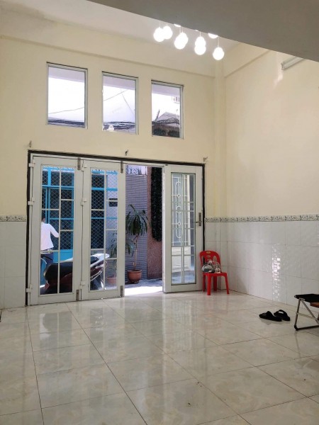 Nhà Ngô Gia Tự Quận 10 diện tích 35m2 cách mặt tiền 20m, lh 0362592754