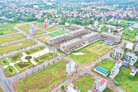 ️Bán lô sổ đỏ mt 6m️, ngay gần sân bóng - Băng 3 đường Lê Quang Đạo