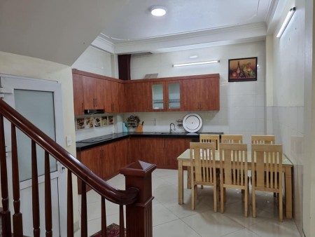 Bán nhà Mỹ Đình, 50m , 4 tầng, MT 4.3, nhà đẹp, gần phố, 4.9 tỷ