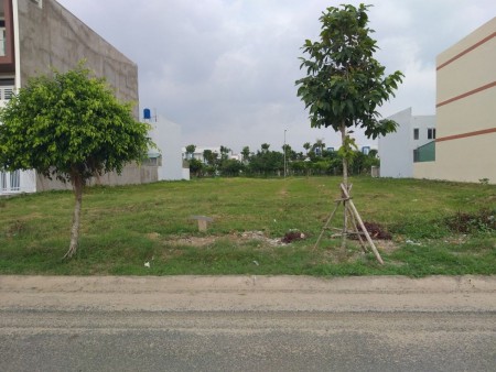 Cần bán lô đất đẹp 500m2 tại Lộc Ninh Bình Phước, thổ cư 200m2