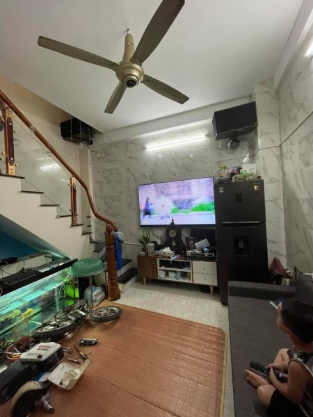 Nhà đẹp cần bán 30m2,4 tầng Phương Liệt -Thanh Xuân 2.05 TỶ