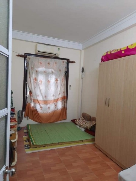 Nhỉnh 2.1 tỷ có ngay nhà hộ khẩu Hà Nội, phù hợp với vợ chồng trẻ, diện tích 40m.