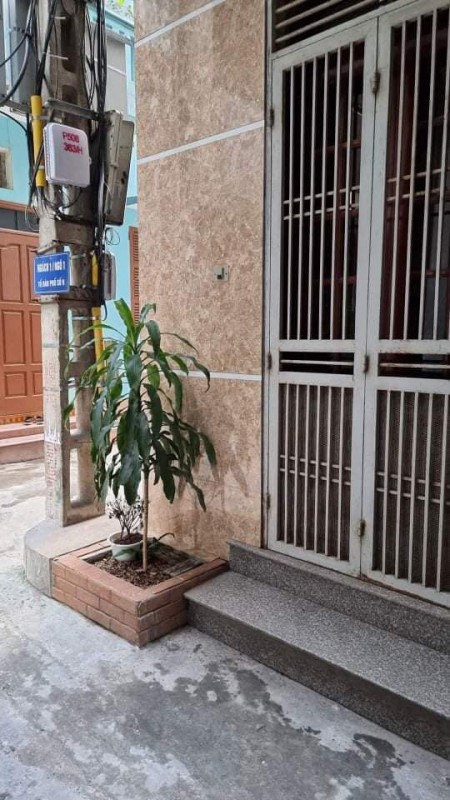 Bán nhà Phùng Hưng, Hà Đông 41m2, 3T, ô tô, kinh doanh, giá chỉ 3,8 tỷ.