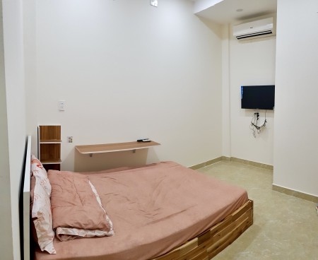 Căn hộ mới full nội thất trung tâm Phú Nhuận, có cửa sổ , ban công, wc riêng