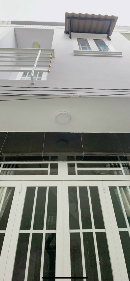 Cần bán gấp nhà 1982 Huỳnh Tấn Phát, huyện Nhà Bè, giá 1.32 tỷ, lh 0908189536