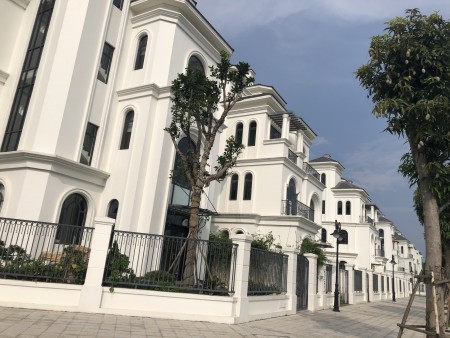 Đi đến slide 8
