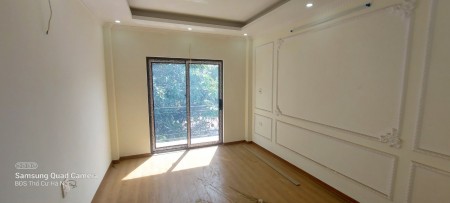 Cần bán căn nhà 5 tầng, căn góc 3 ngủ, dt30m2, tại Đa Sỹ-Kiến Hưng, gần bể bơi Đa Sỹ. Lh 0984672007