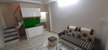 Bán nhà nhỏ mới xây hẻm xe tải Phan Văn Trị, giá 1.3 tỷ, nhà đủ công năng