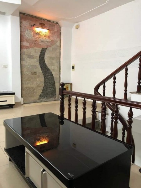 Quận Đống Đa, nhà bao đẹp, gần ô tô giá hợp lí, sổ đổ chính chủ