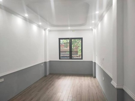 Bán Nhà Bát Khối Ô tô đỗ cửa, ngõ thông, ở KD tốt, dt 38m2, nhà 5 tầng, mặt tiền 3.5m, giá nhỉnh 2 tỷ