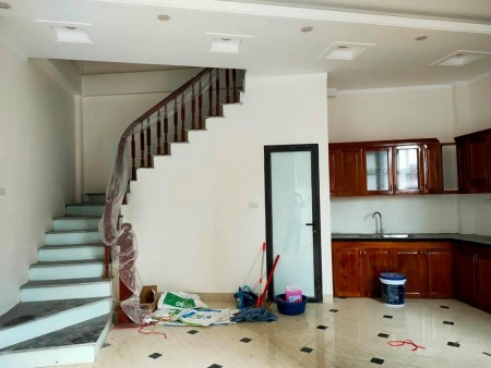 Bán nhà Kiến Hưng Hà Đông, ô tô đổ cổng diện tích 30m2 giá bán 3 tỷ