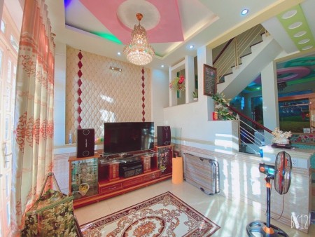 Bán nhà HXH Tân Thành, 210m2(5x42), 3 tầng, Chỉ 13.5 tỷ, LH 0703161091
