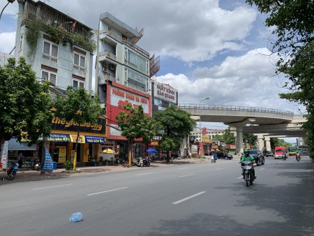 Bán nhà mặt phố, kinh doanh cực đỉnh, Ngã tư Nhổn, 76m2, giá 14.5 tỷ