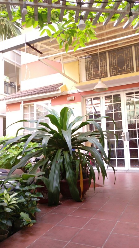 Cho thuê Villa Mặt tiền CX Phú Lâm D Nguyễn Văn Luông F10, Q6 30tr 4PN 0908330490