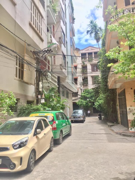 Diện tích 63m2, phân lô VPCP Hoàng Cầu gara ô tô, vỉa hè, 7 tầng, thang máy
