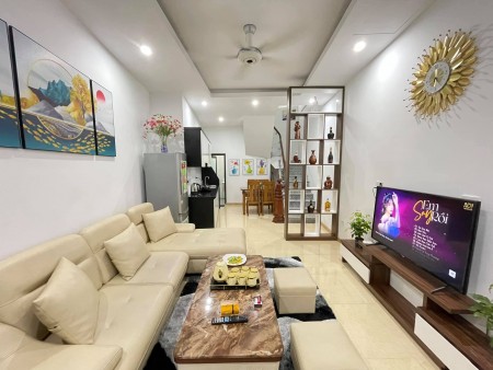 Siêu phẩm Thanh Xuân, ô tô cách nhà 15m, ngõ 3 gác, dt 40m2, 5 tầng, giá 3.65 tỷ, lh 0777833883(A Sơn)