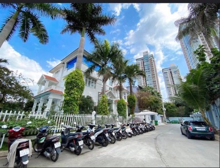 Cho thuê Villa sân vườn hồ bơi Kinh doanh mọi ngành nghề 560m2 Nguyễn văn hưởng Thảo điền Quận 2
