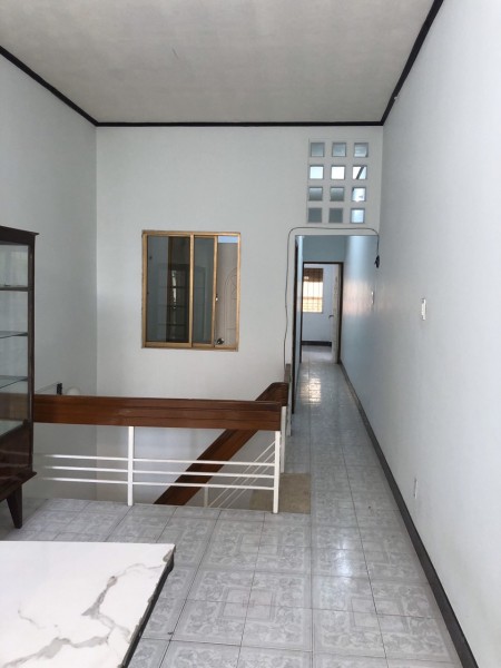 Bán gấp nhà dt 62m2, Phan Đăng Lưu, p1, Quận Phú Nhuận, hẻm xe hơi cách nhà 2 căn