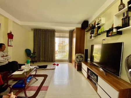 Nhà Thanh Trì diện tích 40m2, ô tô, lô góc, ngõ thông giá bán 4.35 tỷ, câm kết giá tốt