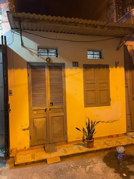 Bán đất tặng nhà cấp 4 mặt ngõ kinh doanh ô tô Thái Hà Đống Đa, đúc kiên cố