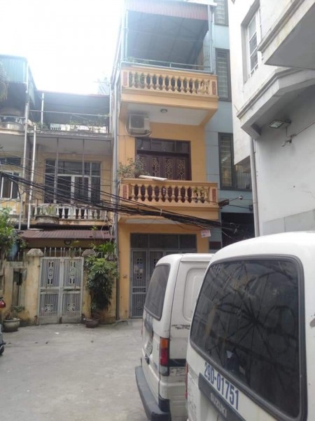 Bán nhà Giang Văn Minh, Ba Đình, dt 50m2, 2 tầng, giá 7.5 tỷ, ô tô vào nhà
